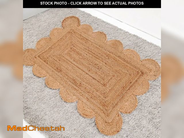Lot 74-14149393 - knight fury Scalloped Natural Jute Area Rug, Hand Woven Classic Rug Kitchen Rugs, Rugs for Living &a...