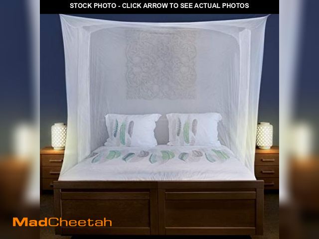 Lot 74-12329525 - Mosquito Net for Single to King-Sized Beds Ã¢â¬â 2 Side Openings &amp; 6 Hanging Loops Ã¢â¬â D...
