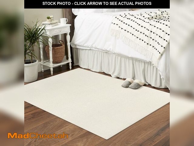 Lot 74-13951695 - LEEVAN Washable Kitchen Rugs 3x5, Cream Bedroom Rug, Cotton Woven Entryway Modern Braided Door Mat, ...