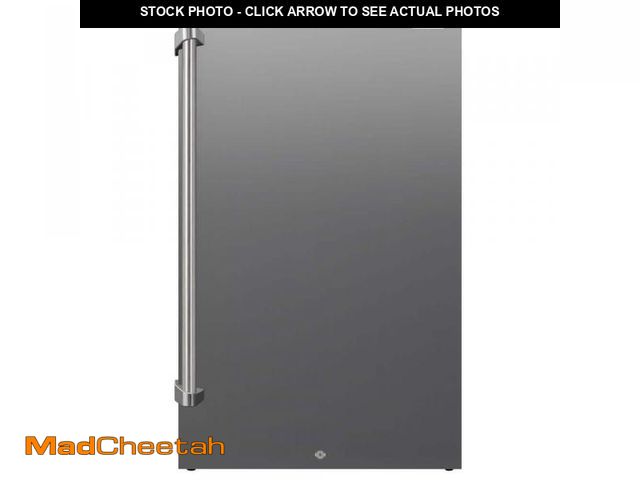 Lot 74-11180587 - (DENTED) Vissani 4.4 cu. ft. Freestanding Outdoor Refrigerator in Stainless Steel VXAR440BSS - USED