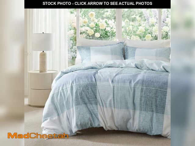 Lot 74-14294979 - Bedsure Duvet Cover King Size - Gingham Reversible Buffalo Plaid Duvet Cover Set with Zipper Closure...