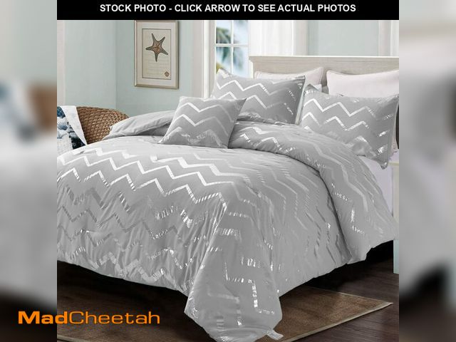 Lot 74-13627628 - Menghomeus Grey and Silver Comforter Set Queen/Full Metallic Print Geometric Bed Comforter 4 Pieces ...