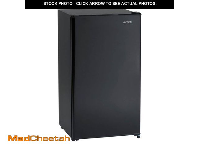 Lot 74-12557783 - (MISSING SHELVING ) Avanti 19 in. 3.2 cu.ft. Mini Refrigerator in Black without Freezer - UNUSED