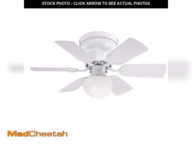 Lot 74-14442033 - WESTINGHOUSE Petite 30 in. LED White Ceiling Fan with Light Kit - UNUSED