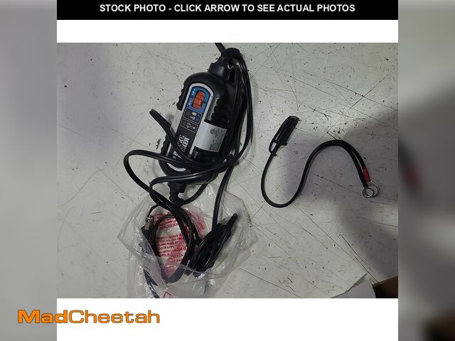 Lot 74-14082944 - BLACK+DECKER BM3B Fully Automatic 6V/12V Battery Charger/Maintainer with Cable Clamps and O-Ring Ter...