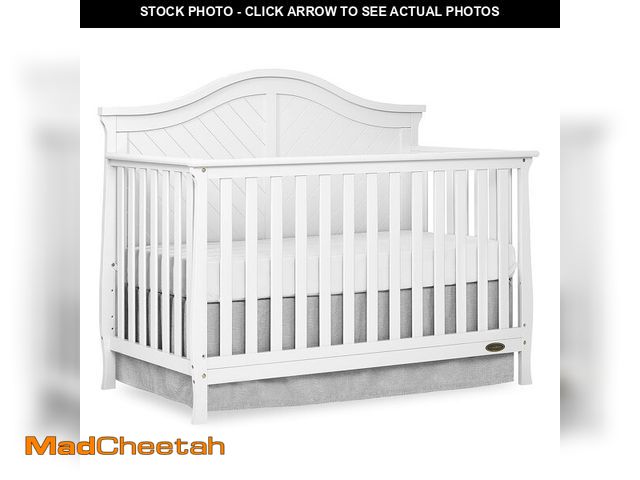 Lot 74-12659212 - Dream On Me Kaylin 5-in-1 Convertible Crib in White, Greenguard Gold Certified 56x31x47 Inch (Pack o...
