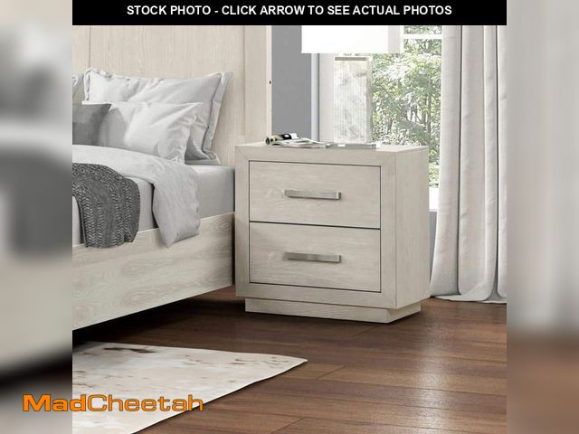 Lot 74-14602169 - Furniture of America Rantate Light Gray 2-Drawer 24 in. W Nightstand with Metal Center Glide and Fel...