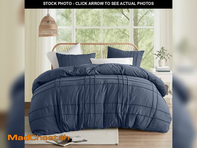 Lot 74-12434563 - Comfort Spaces Navy Queen Duvet Cover Set - 3-pc Pintuck Pleated, All Season Lightweight, Extra Soft...