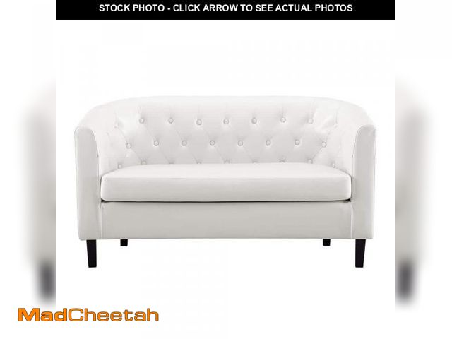 Lot 74-12462985 - HOMESTOCK White Love Seat, Button Tufted Faux Leather Barrel Loveseat, Midcentury Modern 2-Seater Co...