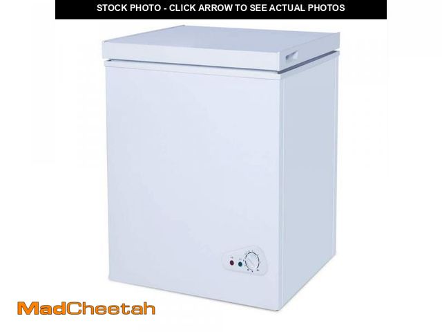 Lot 74-12054770 - JEREMY CASS 18 in. 2.5 cu. ft. Manual Defrost Chest Freezer with Removable Storage Basket, Adjustabl...