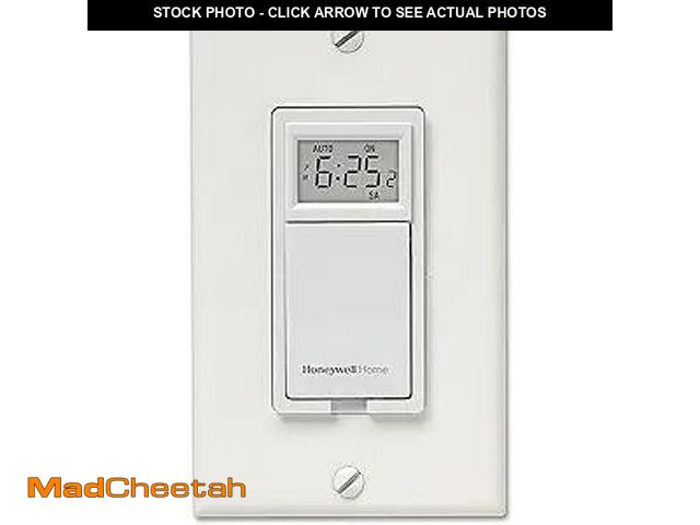 Lot 74-10824207 - Honeywell Home RPLS730B1000 7-Day Programmable Light Switch Timer, White - UNUSED