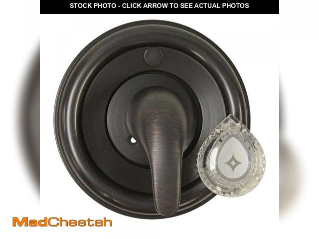 Lot 74-9669625 - Everbilt 1-Handle Shower Valve Trim Kit for Moen Shower Faucets in Oil Rubbed Bronze - UNUSED