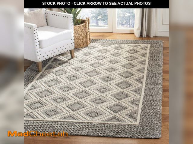 Lot 74-12982343 - SAFAVIEH Vermont Hyde Geometric Area Rug, Grey/Ivory, 9' x 12' - UNUSED