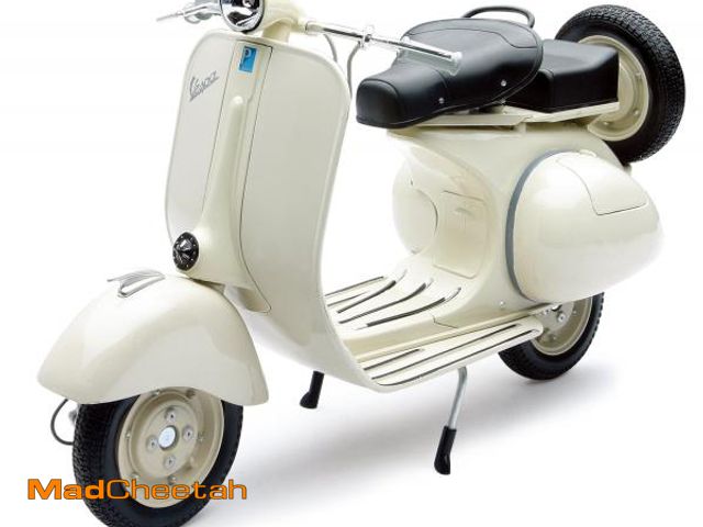 Lot 74-12440052 - New Ray Toys - Vespa 150VLIT/ Scale - 1:6 (49273) - UNUSED
