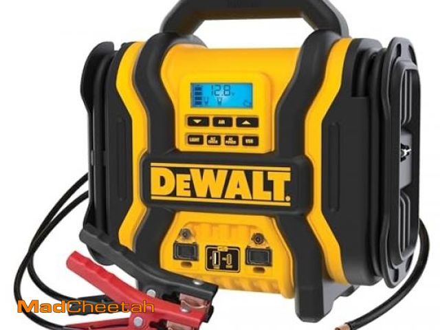 Lot 74-12141682 - DEWALT 2000 Peak Amp Jump Starter and Professional Power Station - UNUSED