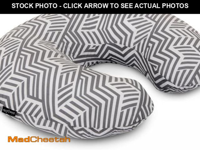 Lot 74-12365905 - Dream On Me Beeboo Nursing Pillow And Positioner, Breastfeeding And Bottlefeeding , Removable And Wa...