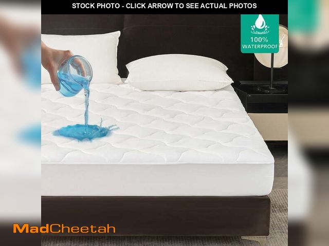 Lot 74-12857153 - Mainstays Extra Thick Waterproof Mattress Pad, Queen 60 in x 80 in - USED