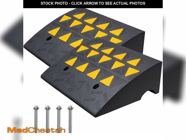 Lot 74-14305972 - (MISSING ONE,HARDWARE )VEVOR Rubber Curb Ramp, 6" Rise Height 2 Pack, Heavy-Duty 33069 lbs/15 T Capa...
