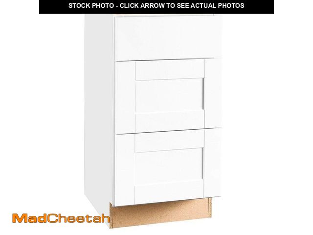 Lot 74-12584341 - Shaker 18 in. W x 24 in. D x 34.5 in. H Assembled 3-Drawer Base Cabinet in Satin White - UNUSED