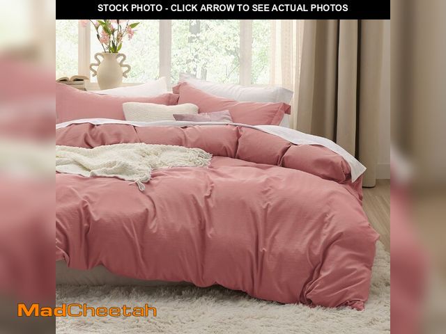 Lot 74-14423931 - Bedsure Prewashed Duvet Cover King, Cotton-Like Soft Bedding Set, Pink Clay - UNUSED