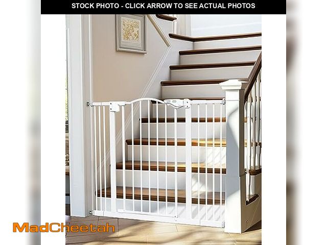 Lot 74-12544135 - InnoTruth 29-39.6" Baby Gate for Stairs, Auto Close Both Sides Dog Gate with One-Hand Opening, 30" T...