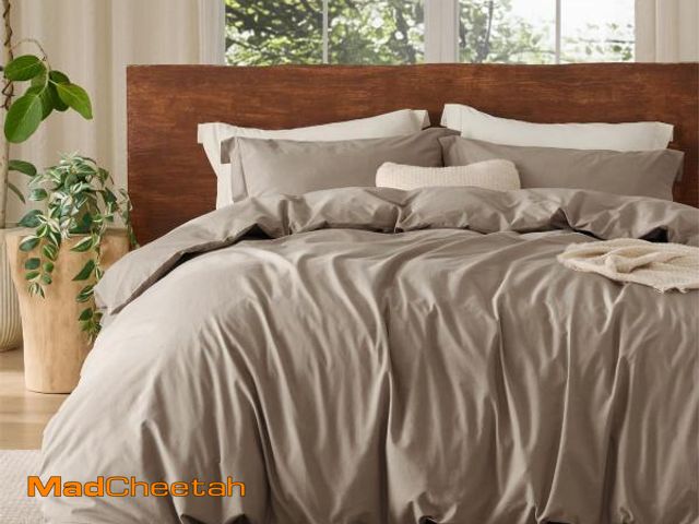 Lot 74-12111914 - Bedsure 100% Washed Cotton Duvet Cover Oversized Queen - Muted Brown Minimalist Duvet Cover Linen Li...