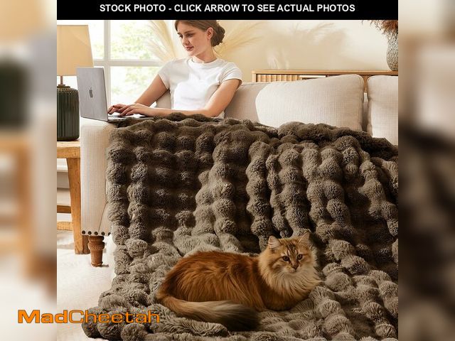 Lot 74-13564071 - L'AGRATY Faux Rabbit Fur Blanket: 90" x 90" Queen Luxury Soft Fluffy Thick Fur Throw Blanket for Cou...