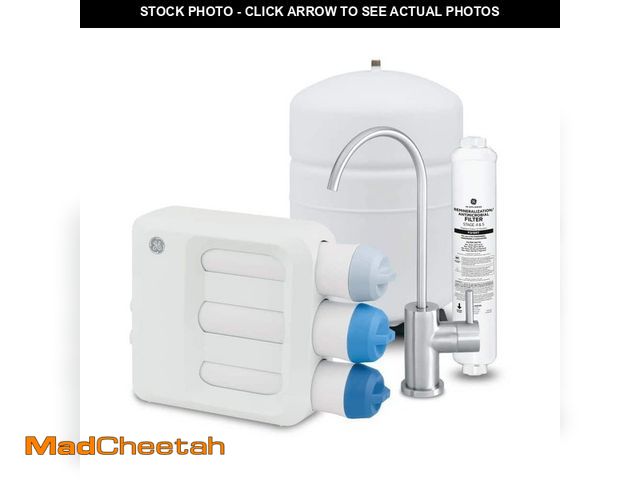 Lot 74-14449554 - GE Under Sink 5 Stage Premium Reverse Osmosis Water Filtration System GXRV40TBN - UNUSED