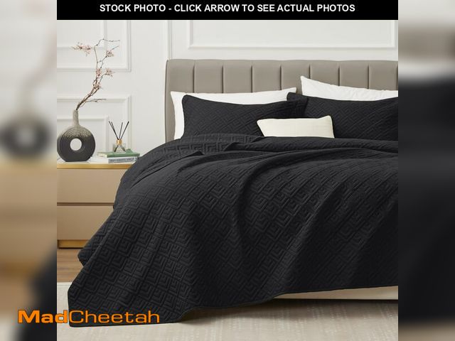 Lot 74-12453199 - EXQ Home Quilt Set King Size Black 3 Piece,Lightweight Soft Coverlet Modern Style Squares Pattern Be...