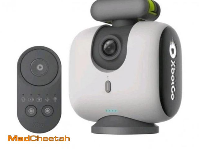 Lot 74-12414719 - XbotGo Chameleon Rechargeable Sports Tracking AI Cameraman W/ Remote- Pearl Grey - UNUSED