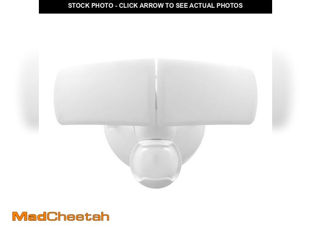 Lot 74-12692219 - Defiant MaxDetect 240ÃÂ° White Motion Sensor Wired Outdoor 2-Head LED Security Flood Light 2000 Lum...