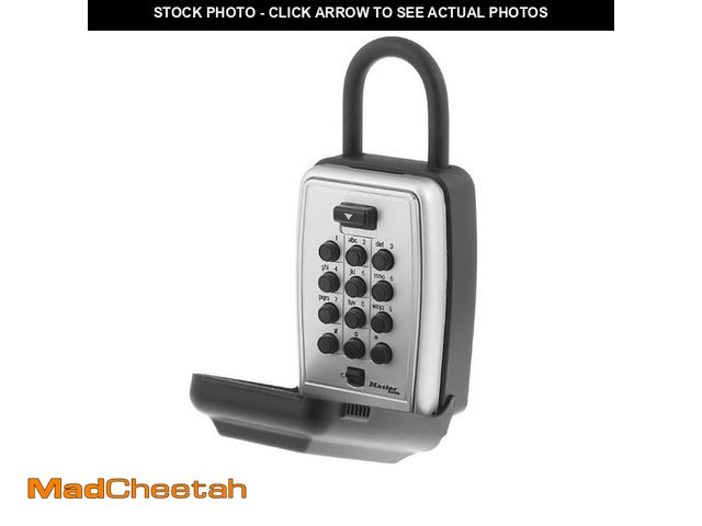 Lot 74-14278872 - Master Lock Lock Box, Resettable Push Button Combination - USED
