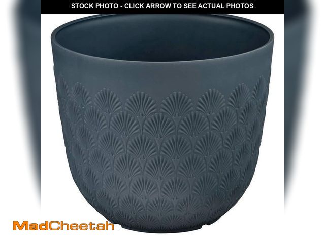 Lot 74-12746827 - Vigoro 14 in. Aviva Black Scalloped Deep Sea Recycled Materials Planter (14 in. D x 12 in. H) - UNUS...