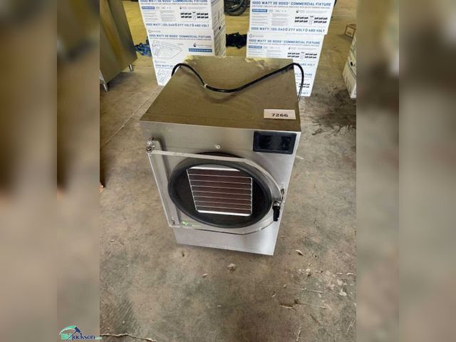 Lot 76-7266 - HARVEST RIGHT SCIENTIFIC FREEZE DRYER