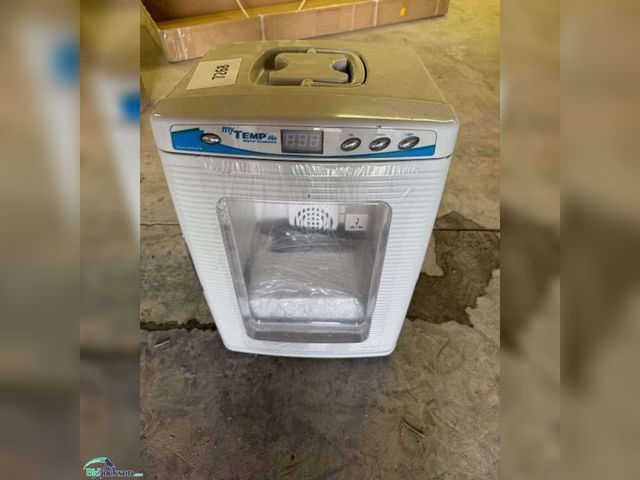 Lot 76-7268 - MYTEMP MINI DIGITAL INCUBATOR
