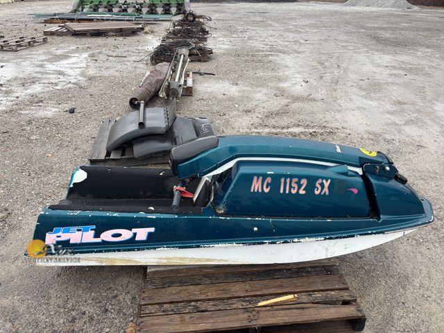 Lot 83-1012 - Stand Up Jet Ski