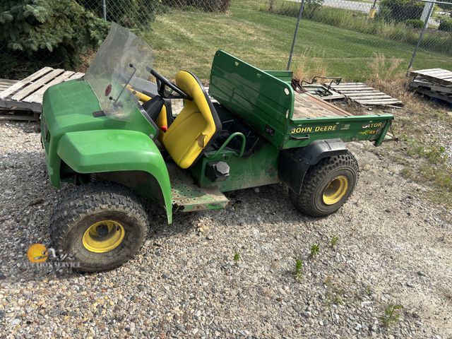 Lot 83-2007 - John Deere Gator