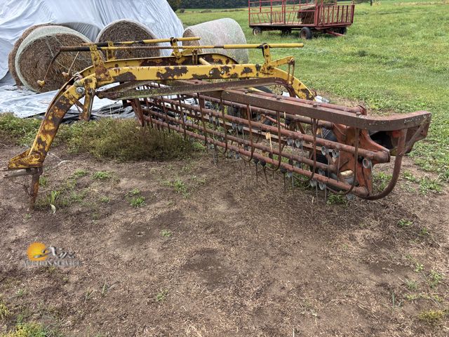 Lot 83-1017 - Hay Rake