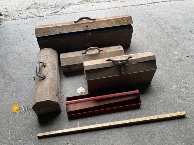 Lot 83-3001 - Toolbox Lot