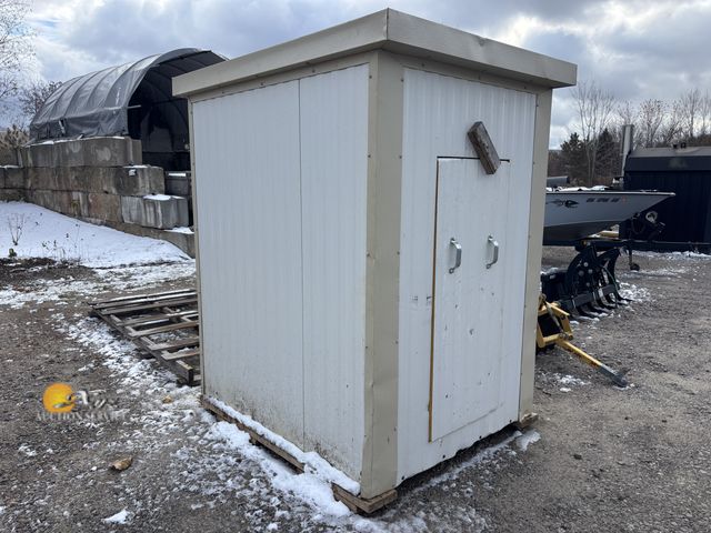Lot 83-1001 - Insulated Shed