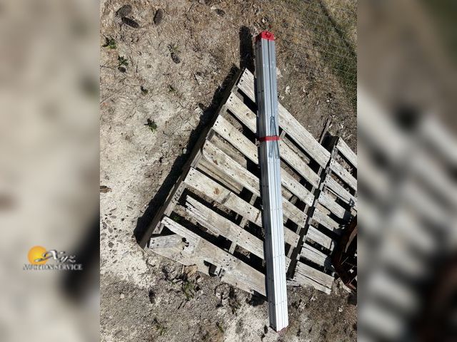 Lot 83-1043 - 6ft Folding Ladder
