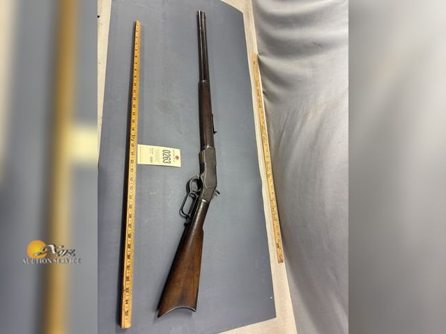 Lot 83-0263 - Winchester 1873 .32 WCF Lever Action Rifle