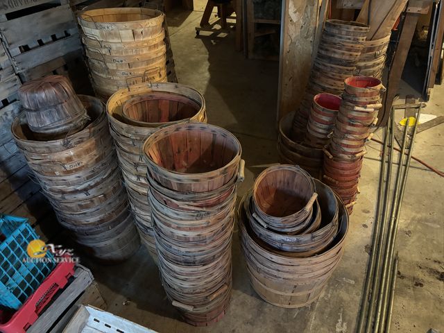 Lot 83-1022 - Lot of Bushel Baskets