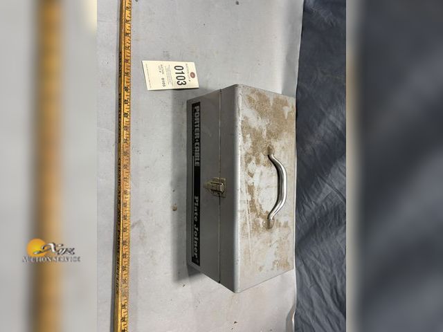 Lot 83-0103 - Porter Cable Plate Joiner Model 555