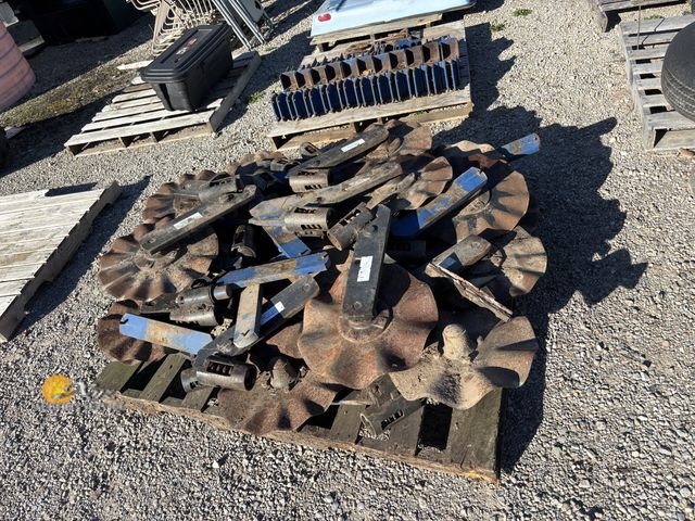 Lot 83-1010 - Twenty-four Blu-Jet Coulters and Hardware