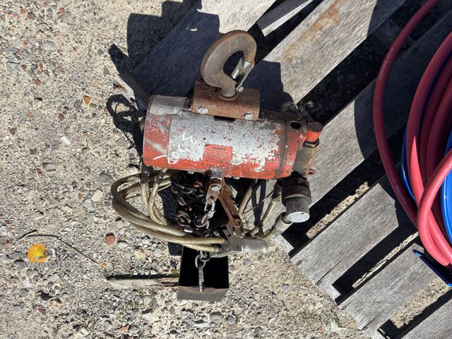 Lot 83-3002 - CM Airstar 1/4 To Air Chain Hoist