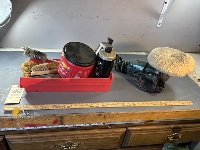 Lot 83-2966 - Miscellaneous Polishing Kit
