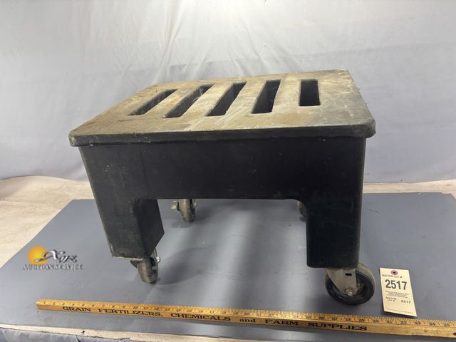 Lot 83-2517 - Rolling Cart with Four Wheels