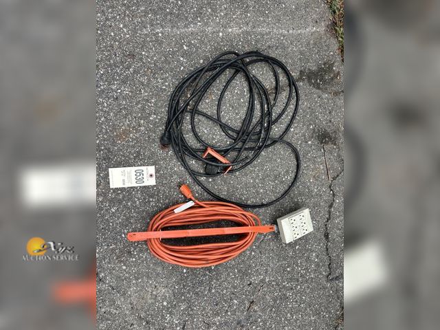 Lot 83-0530 - Extension Cords