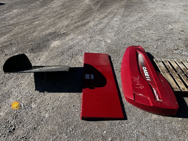 Lot 83-7049 - FD235 Left Cover, Combine Windrower, and Miscellaneous Steel